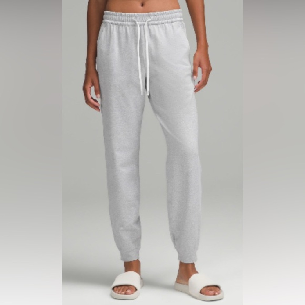 NWT! Lululemon Athletica Gray Joggers - Classic Fit